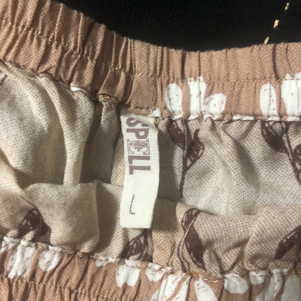 RARE ๐ธ๐Vintage Spell and the Gypsy Collective Daisy shorts Large ๐ธ๐ - Picture 3 of 4